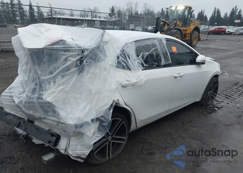 2017 Toyota Corolla Le from USA, damaged, VIN 5YFBURHE7HP640208